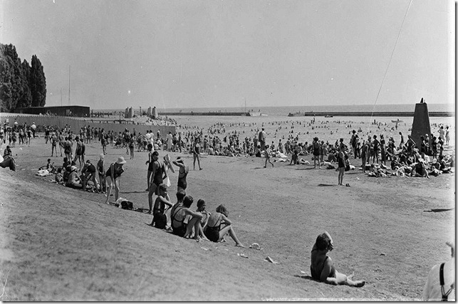f1231_it0653[1]  beach 1935