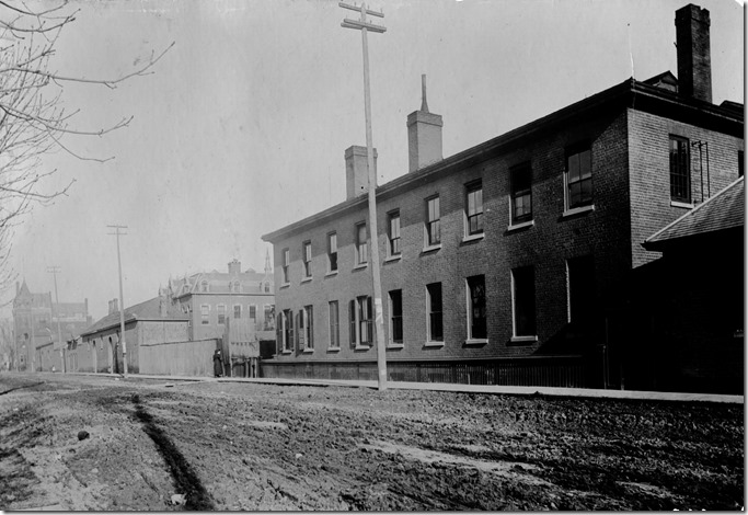 boarding house on Adelaide  1890  pictures-r-2330[1]