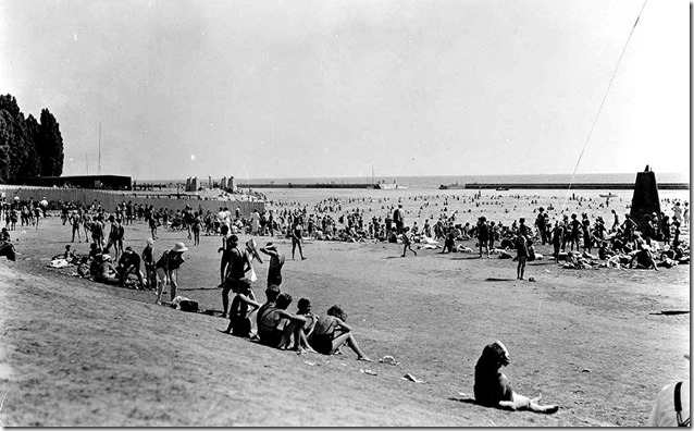f1231_it0653[1]  beach 1935