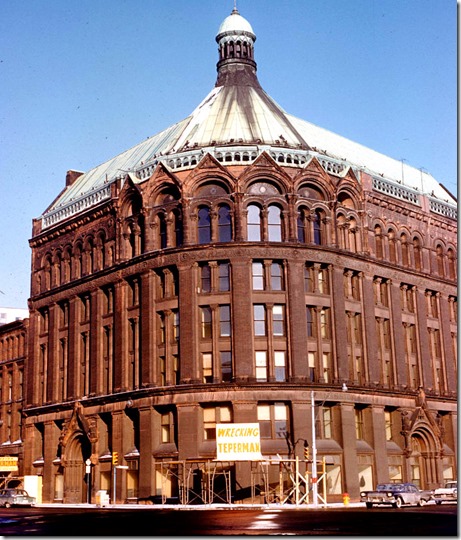 Former TTC Head Office located at Yonge and Front Sts – December 13, 1958