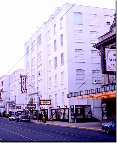 King St W, looking west to Duncan - "Ed's Warehouse" – October 9, 1981